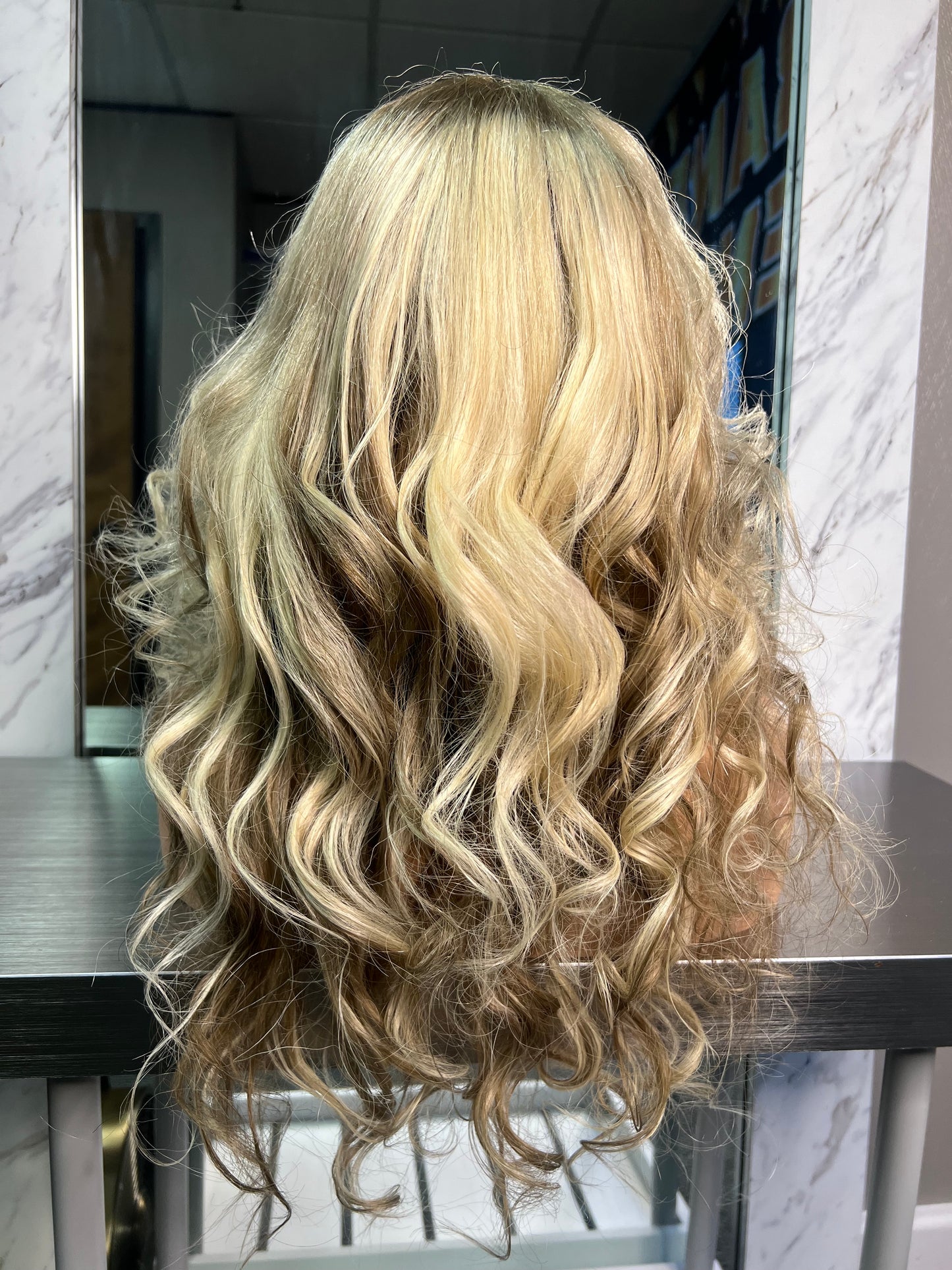 “Ash-Lee” Ash Blonde Highlights Wig