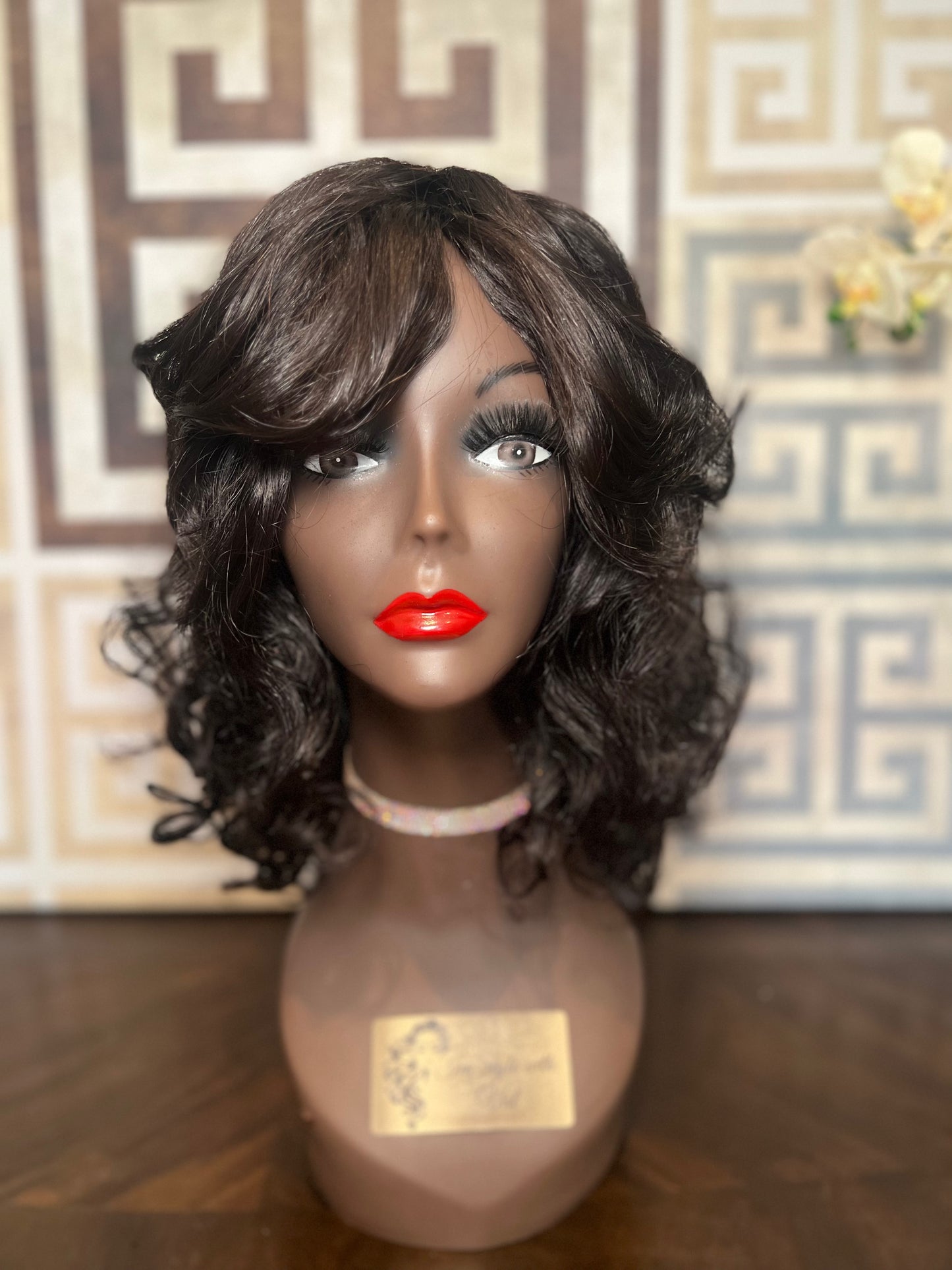14β Curly Crown Bobs