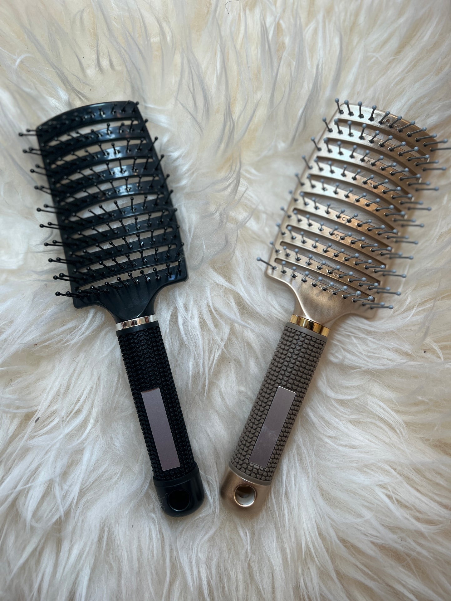 Large Wave Detangle Brush
