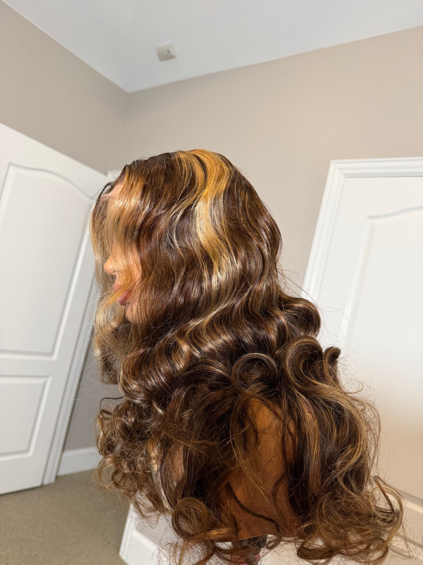 18” Glamour Girl 🤩